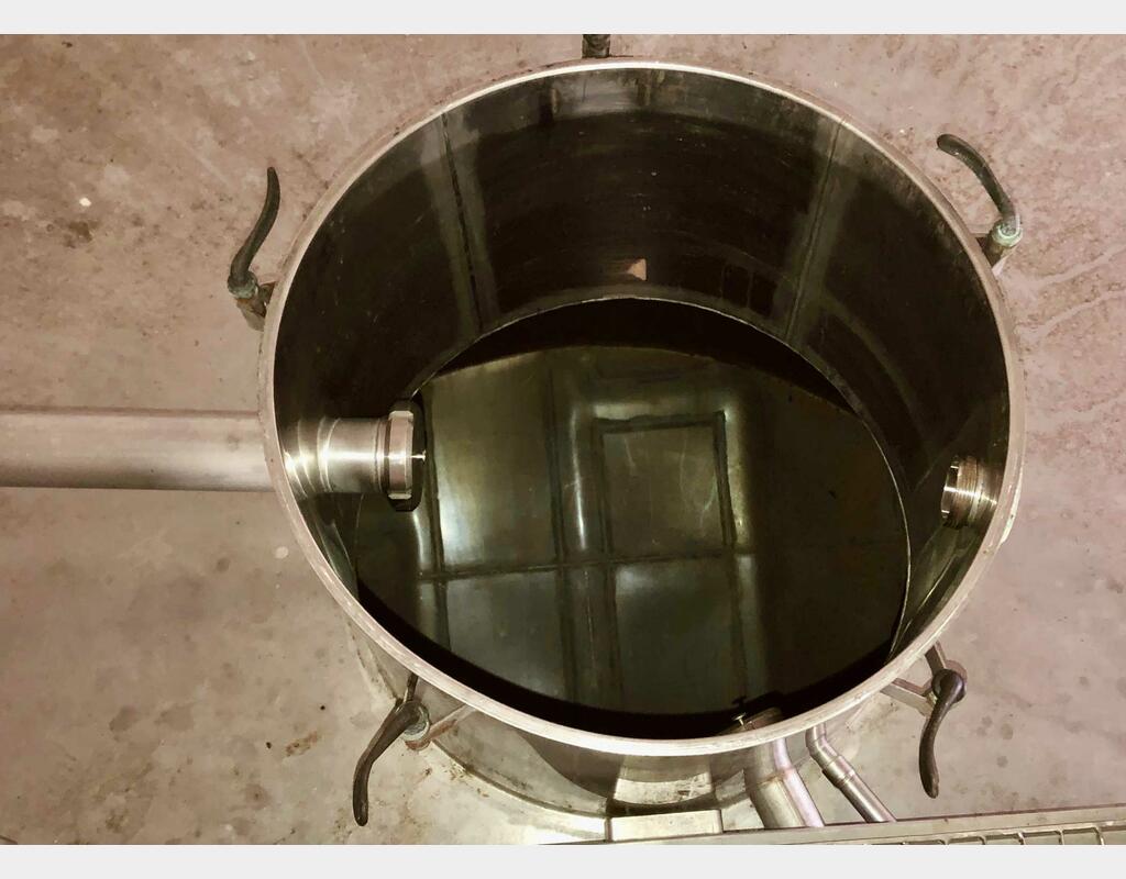 Stainless steel tank