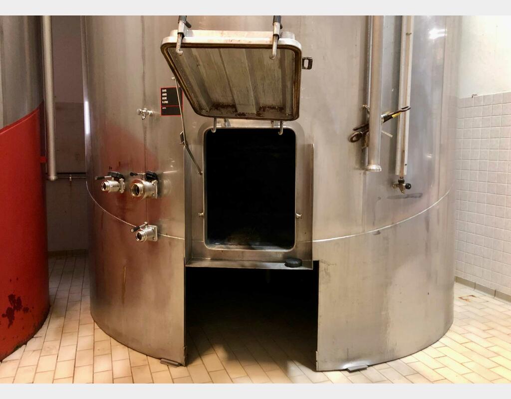 Stainless steel tank