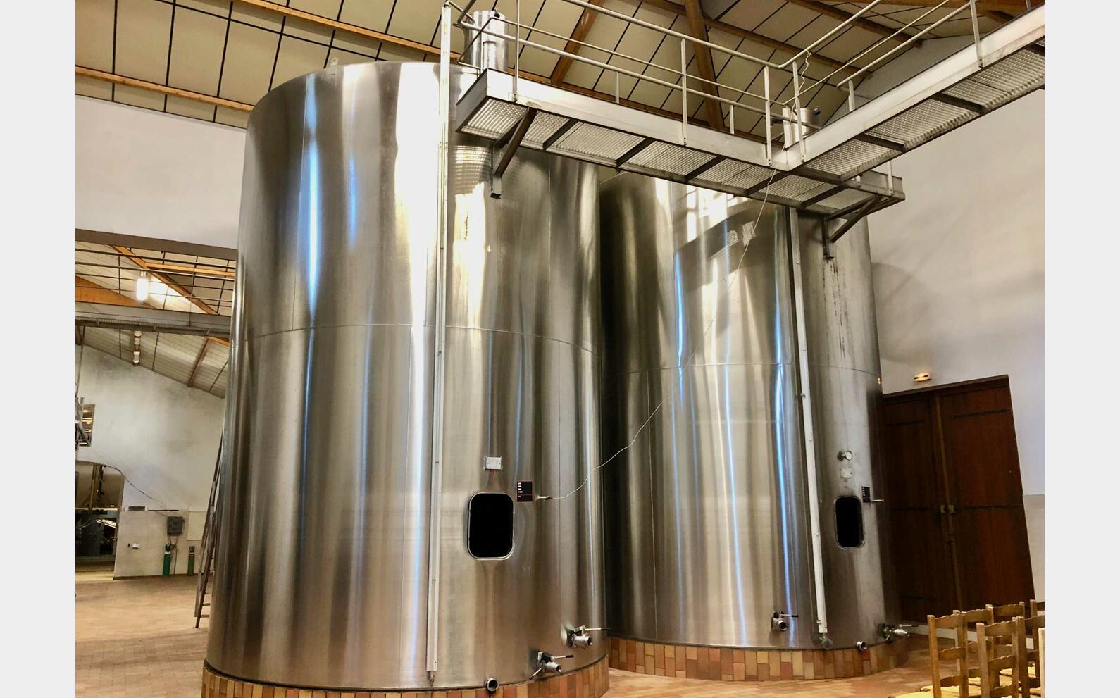 304 ss tank - Closed 715 HL (71,500 Litres) VAUTIER