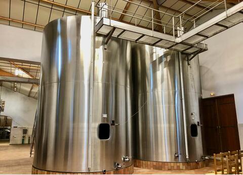 Cuve inox 304 - Ferm&eacute;e 715 HL (71 500 litres) VAUTIER
