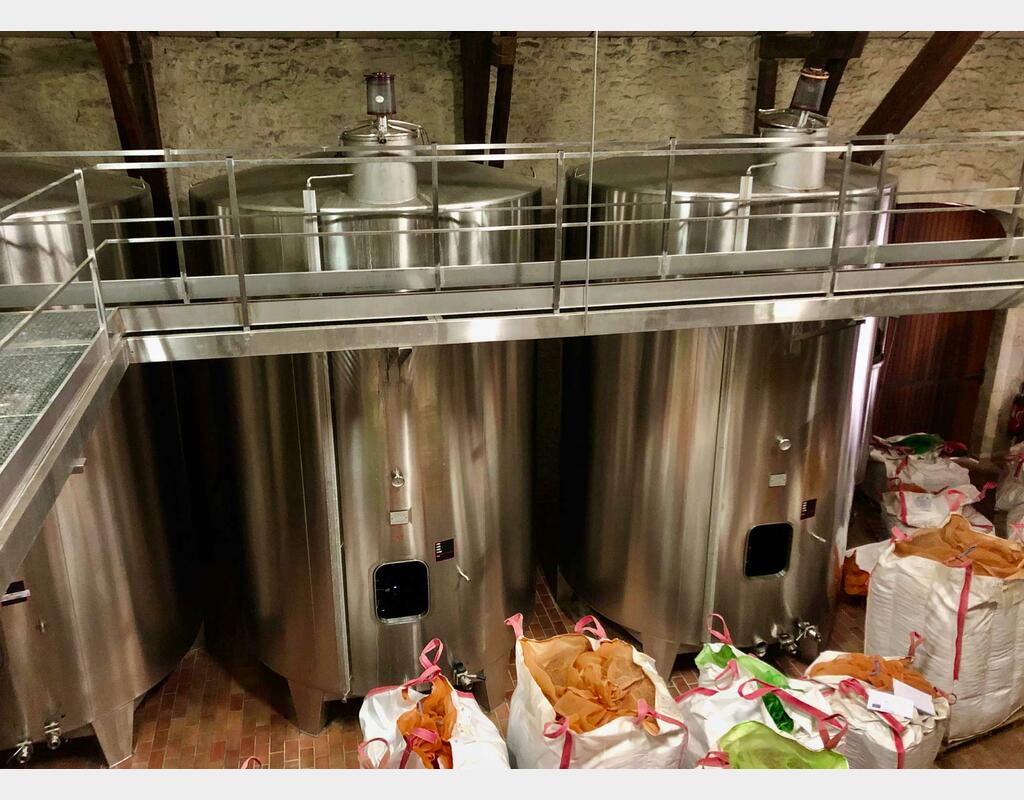 Cuve inox 304 - Ferm&eacute;e 268 HL (26 800 litres) VAUTIER