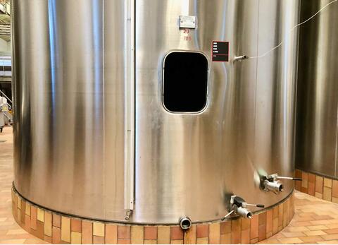 Cuve inox 304 - Ferm&eacute;e 715 HL (71 500 litres) VAUTIER