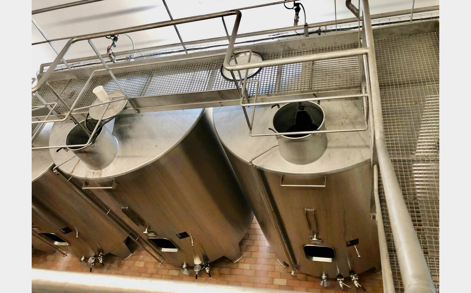 Cuve inox 304 - Ferm&eacute;e 156 HL (15 600 litres) VAUTIER