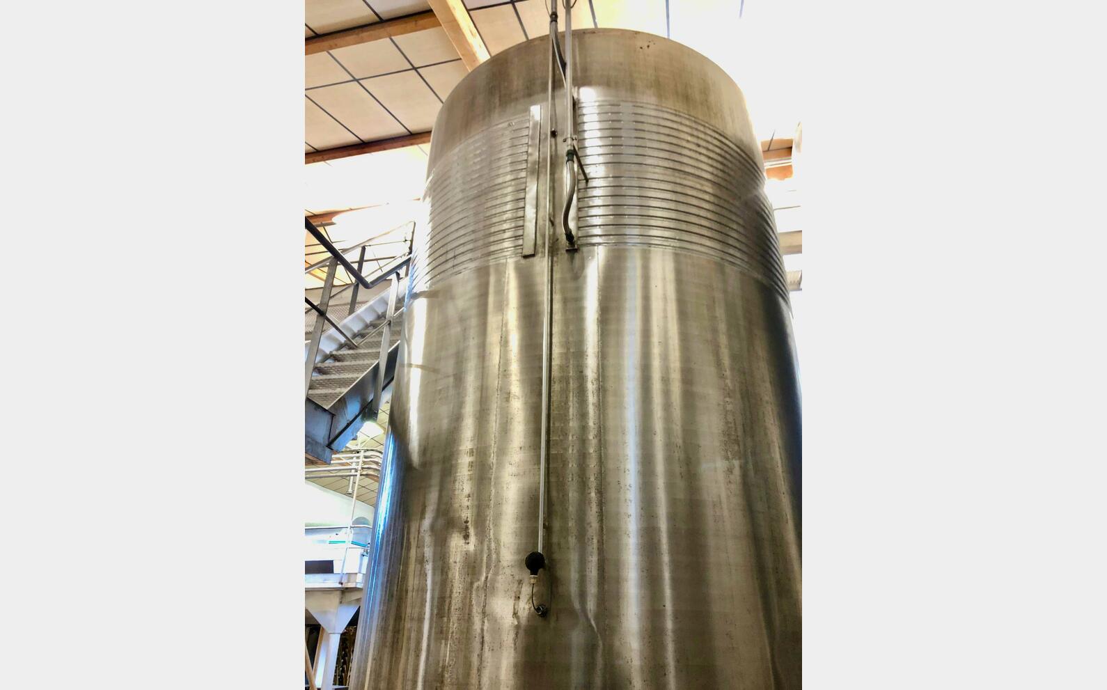 Stainless steel tank 214 HL (21,400 litres) VAUTIER