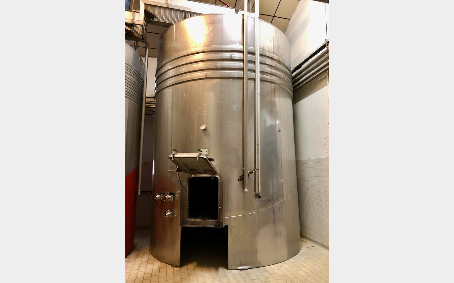 Cuve inox 304 - Thermor&eacute;gul&eacute;e 330 HL (33 000 litres) VAUTIER
