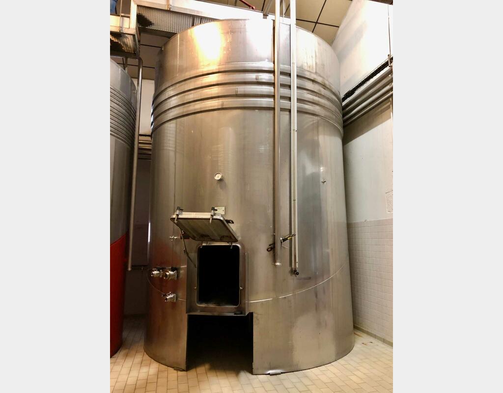 Stainless steel tank