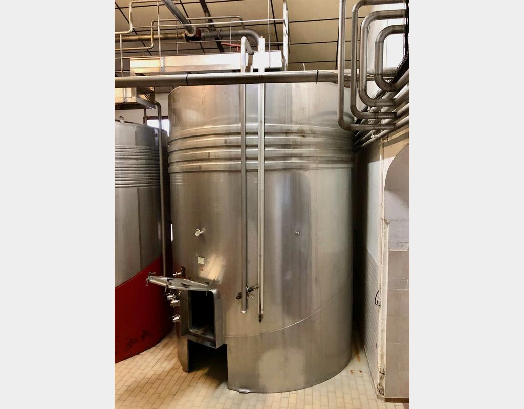 Stainless steel tank