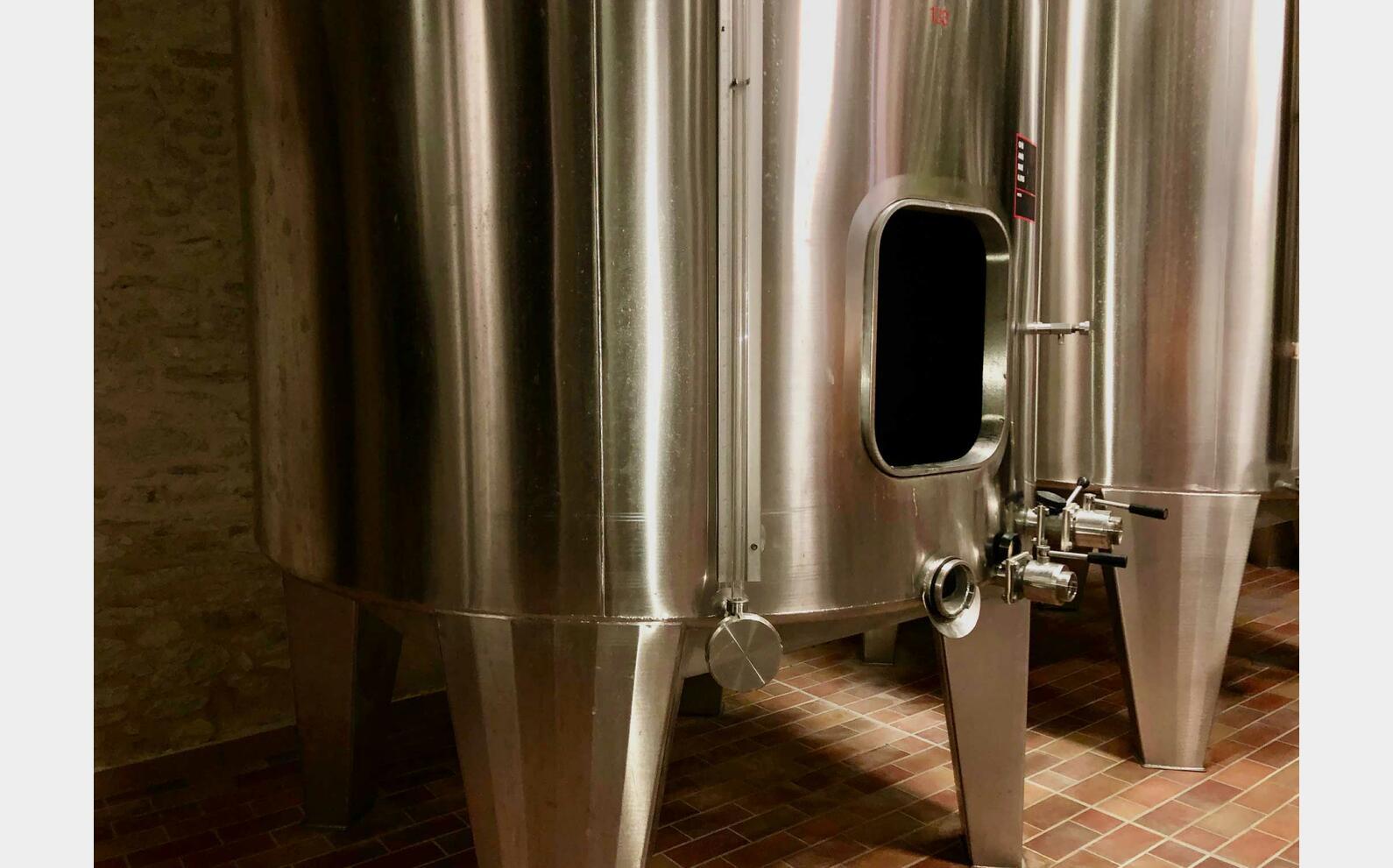 Cuve inox 304 - Ferm&eacute;e 133 HL (13 300 litres) VAUTIER