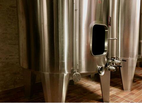 Stainless steel tank 133 HL (13,300 litres) VAUTHIER