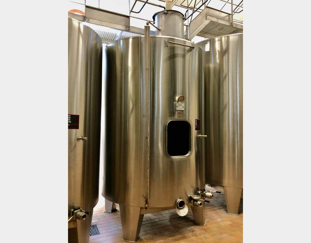 Cuve inox 304 - Ferm&eacute;e 76 HL (7 600 litres) VAUTIER