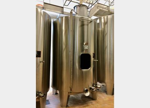 Cuve inox 304 - Ferm&eacute;e 76 HL (7 600 litres) VAUTIER