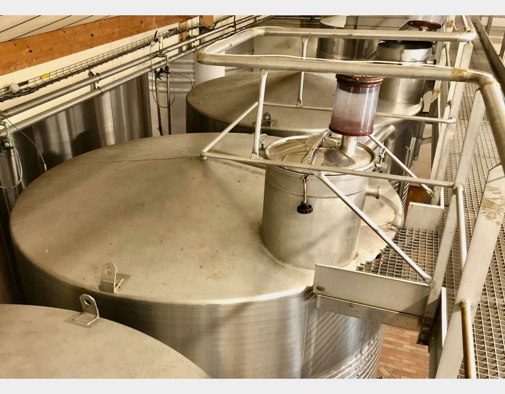 Stainless steel tank