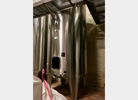 Stainless steel tank