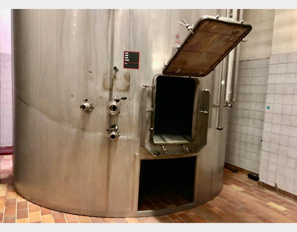 Stainless steel tank