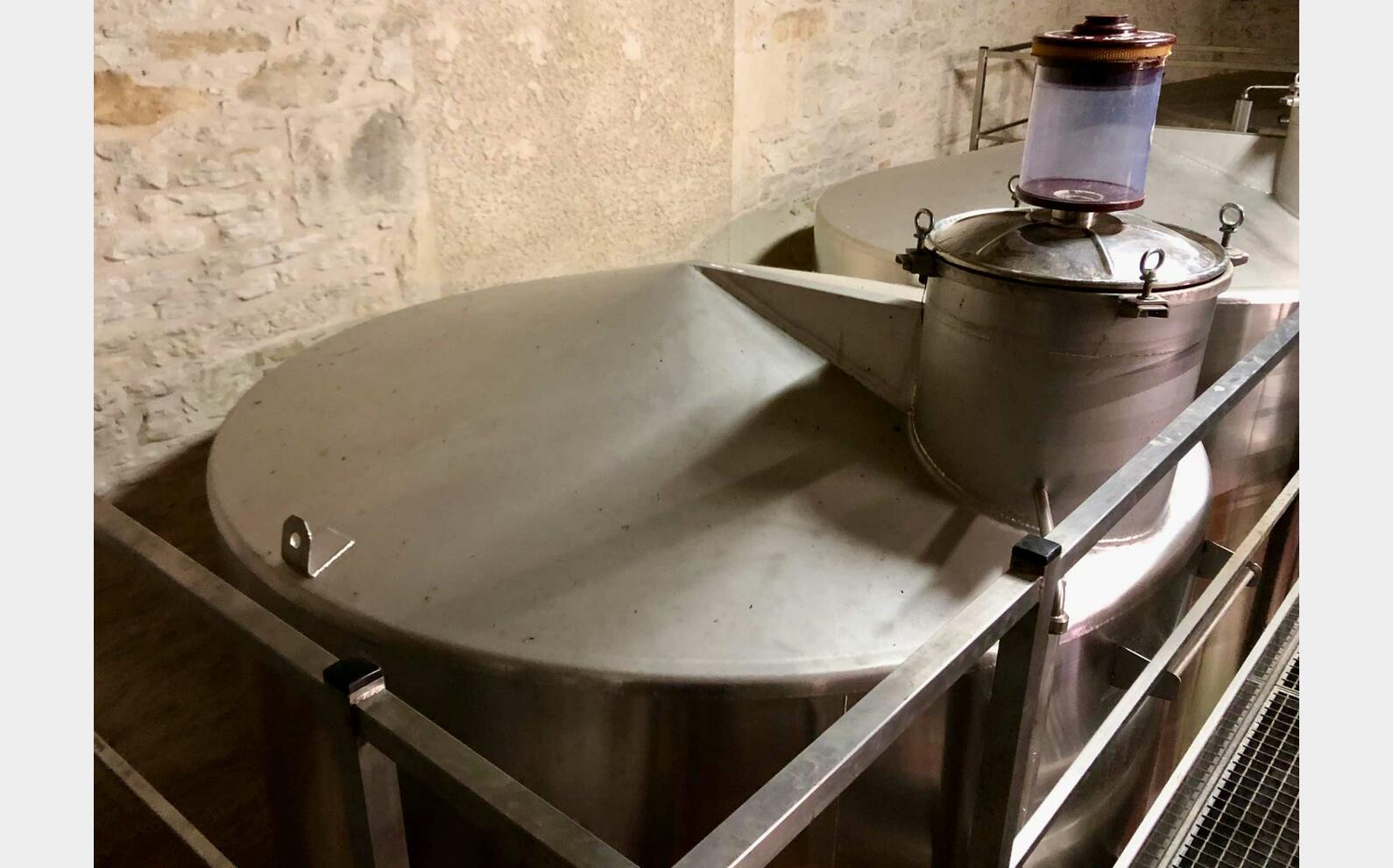 Cuve inox 304 - Ferm&eacute;e 133 HL (13 300 litres) VAUTIER