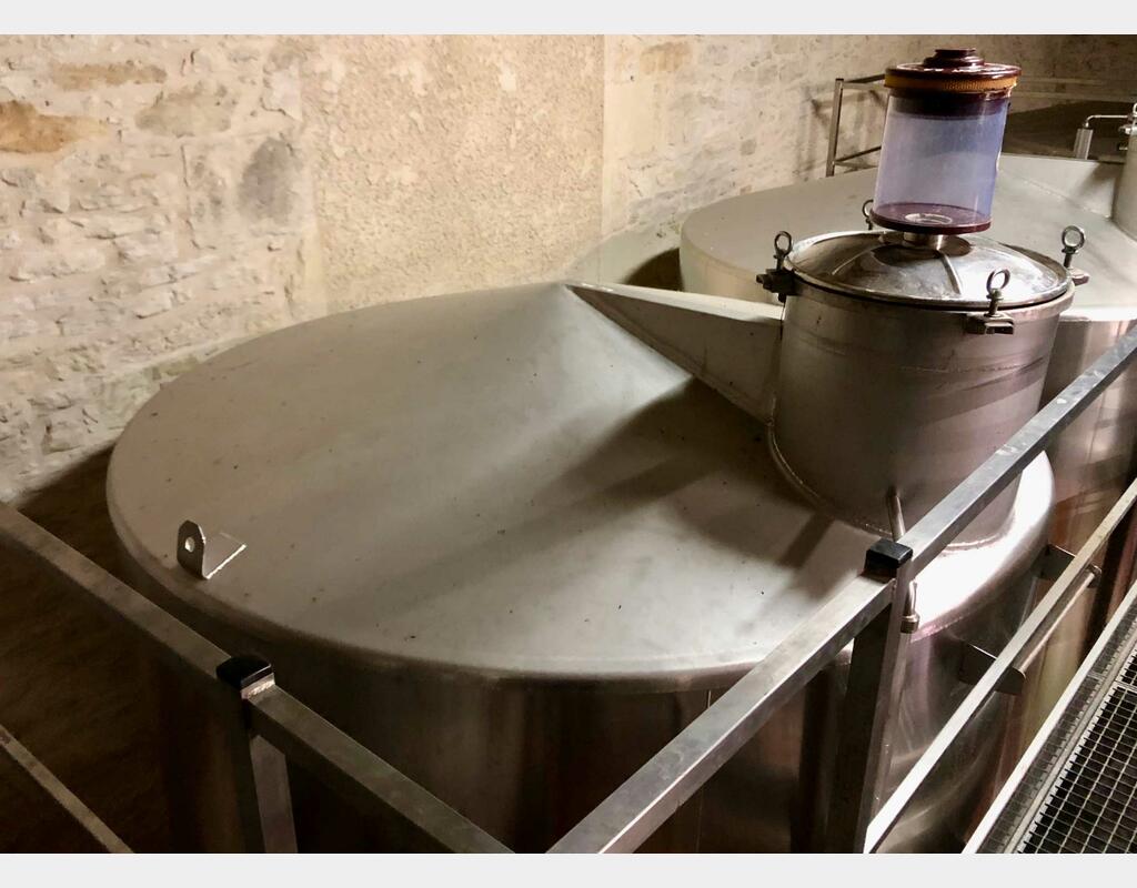 Stainless steel tank