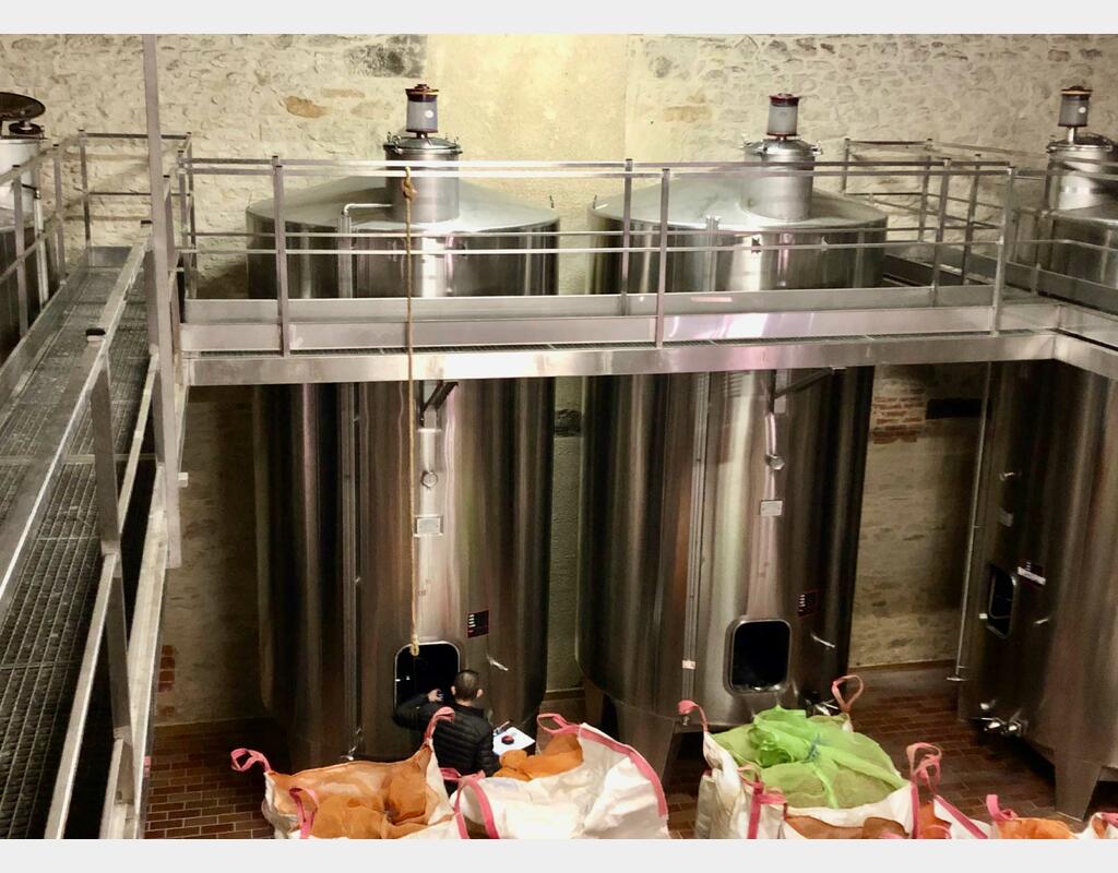 Stainless steel tank 133 HL (13,300 litres) VAUTHIER