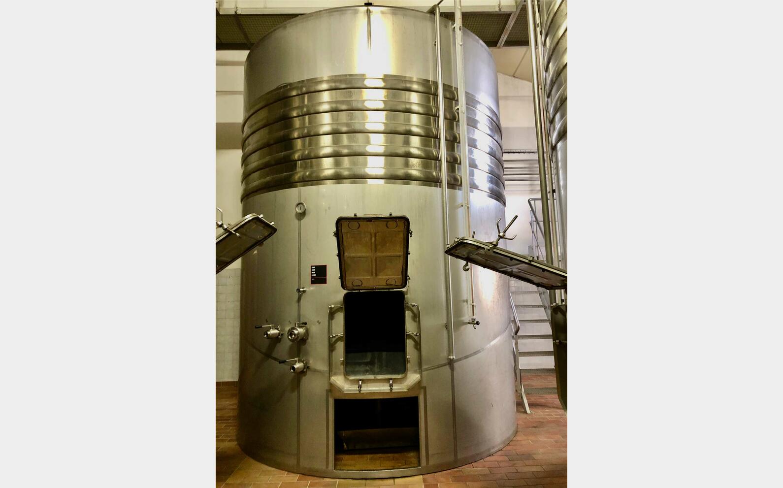 Stainless steel tank 306 HL (30,600 litres) LEJEUNE