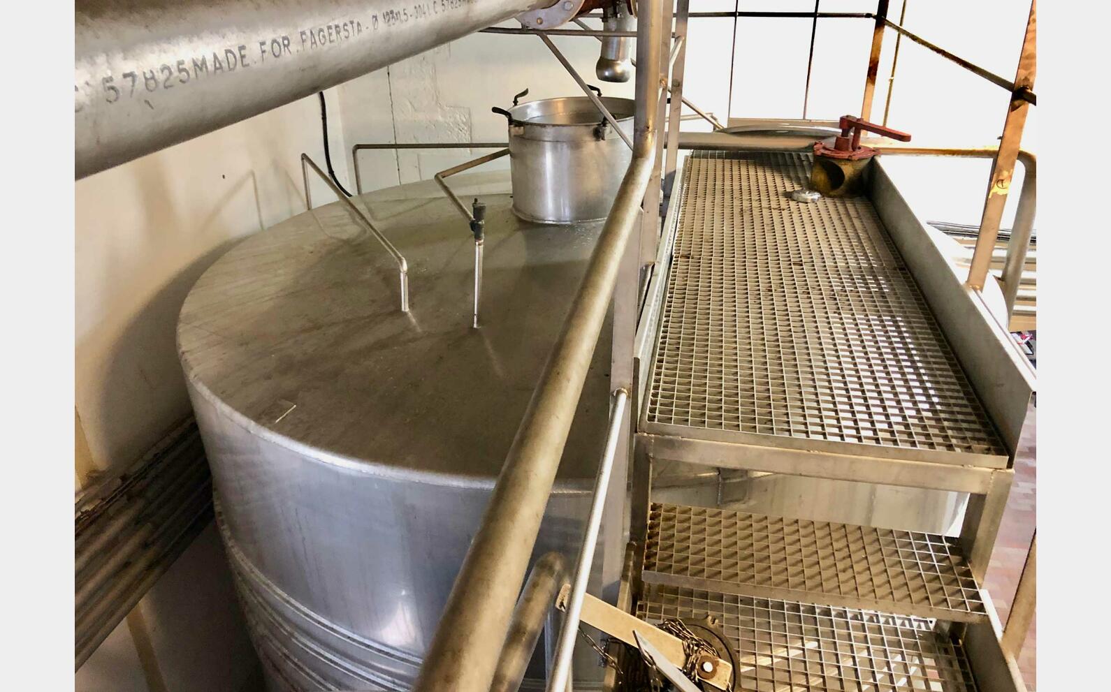 304 ss tank - Temperature-controlled 330 HL (33,000 litres) VAUTIER