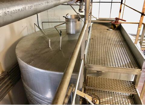 Stainless steel tank