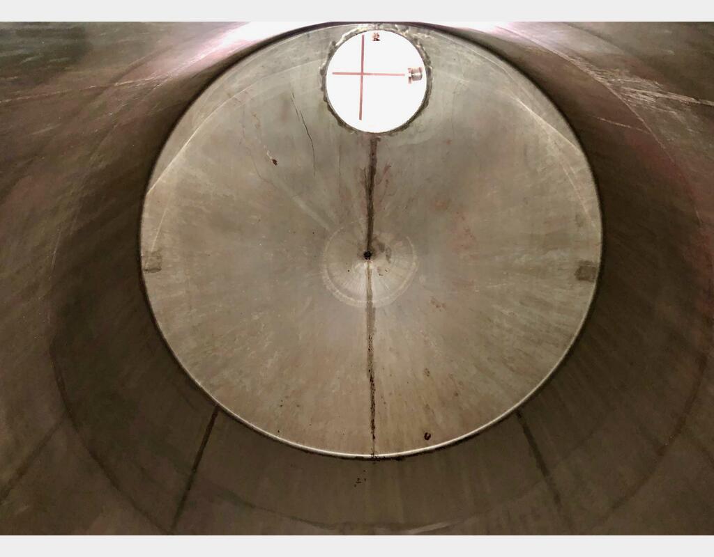 Stainless steel tank