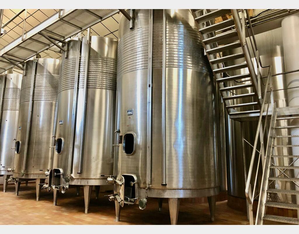 Cuve inox 304 - Thermor&eacute;gul&eacute;e 214 HL (21 400 litres) VAUTIER