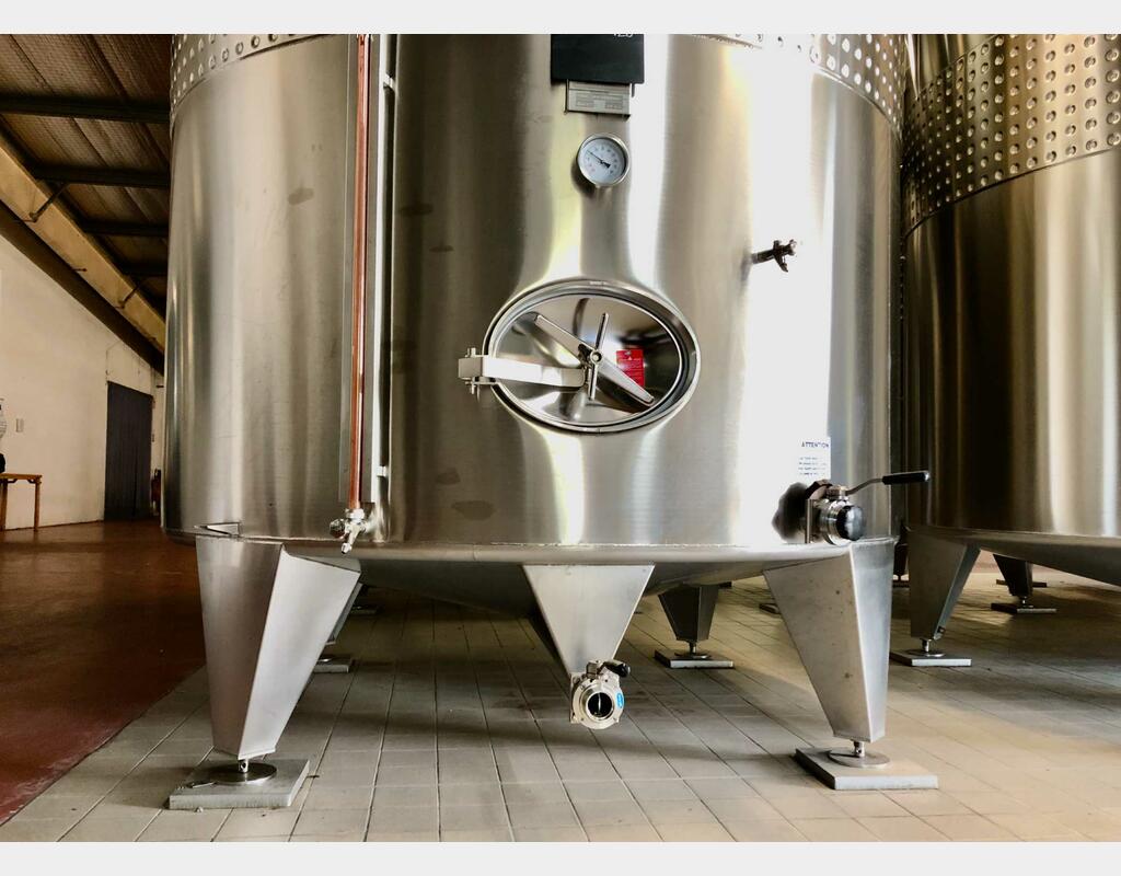 Stainless steel tank