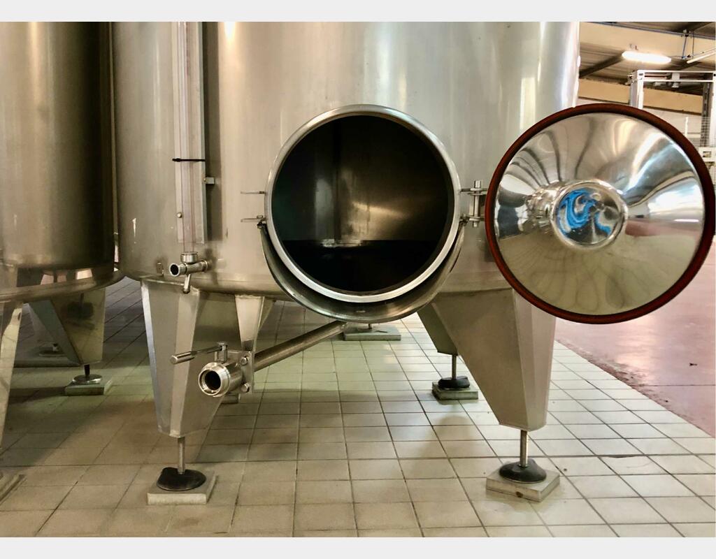 Stainless steel tank