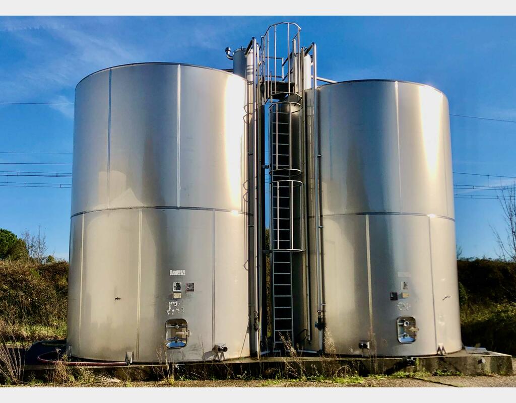 Stainless steel tank