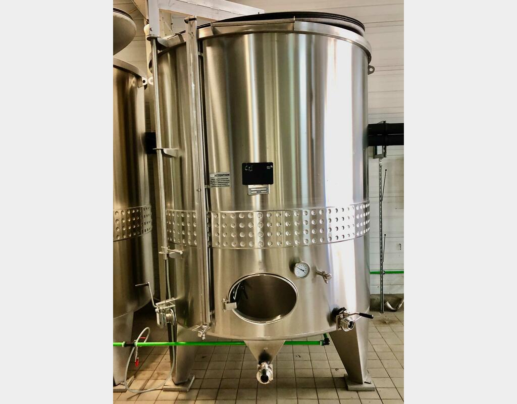 Stainless steel tank