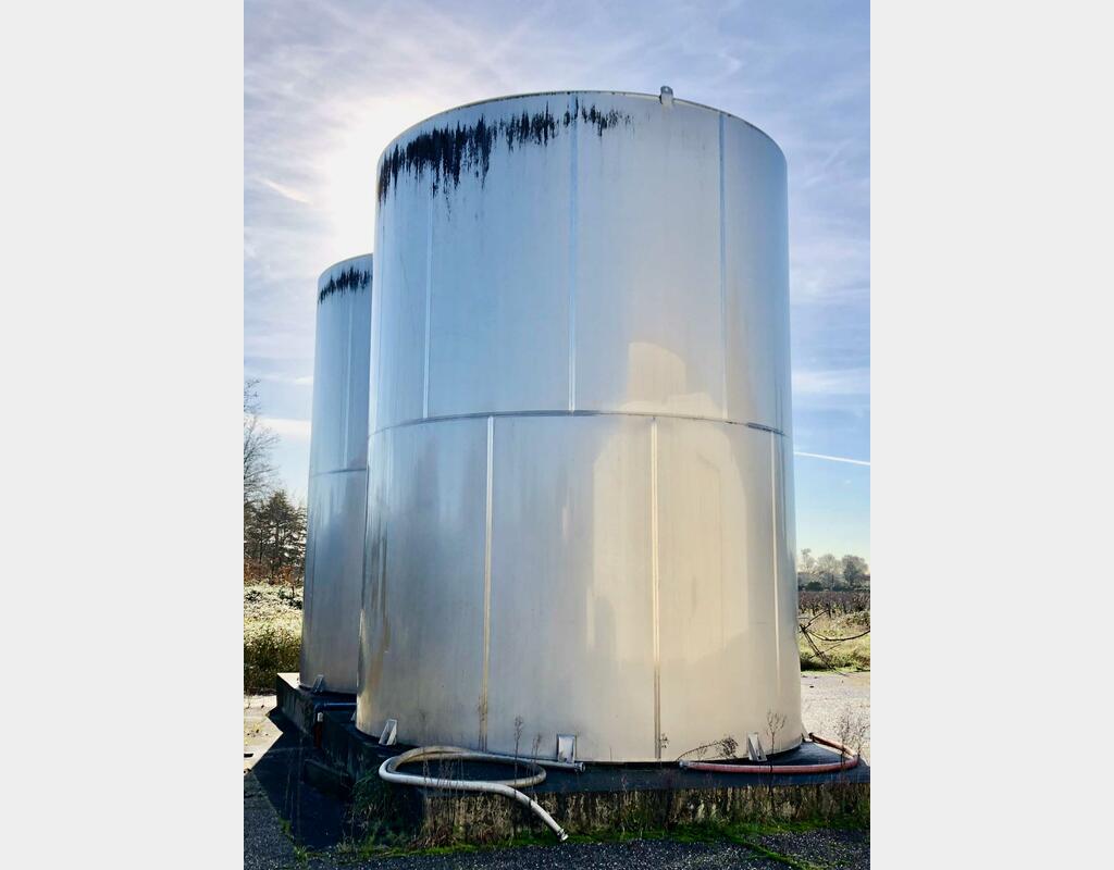 Stainless steel tank