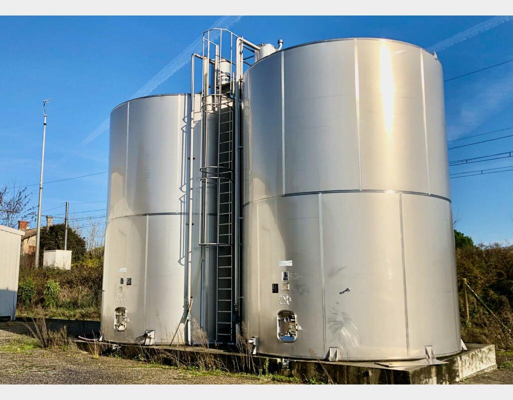 Stainless steel tank