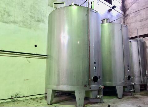 Stainless steel tank