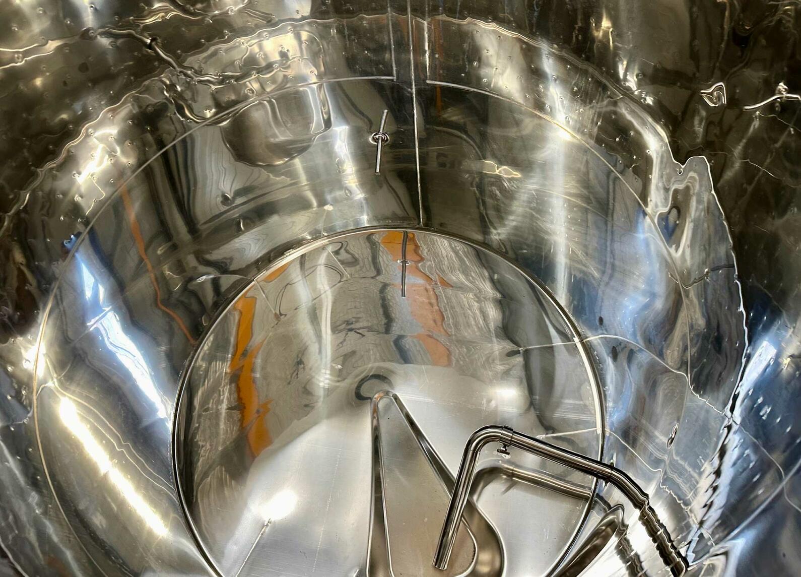 Cuve inox 316L - Circuit nid d'abeilles 21.3 HL (2 135 litres) ARSILAC