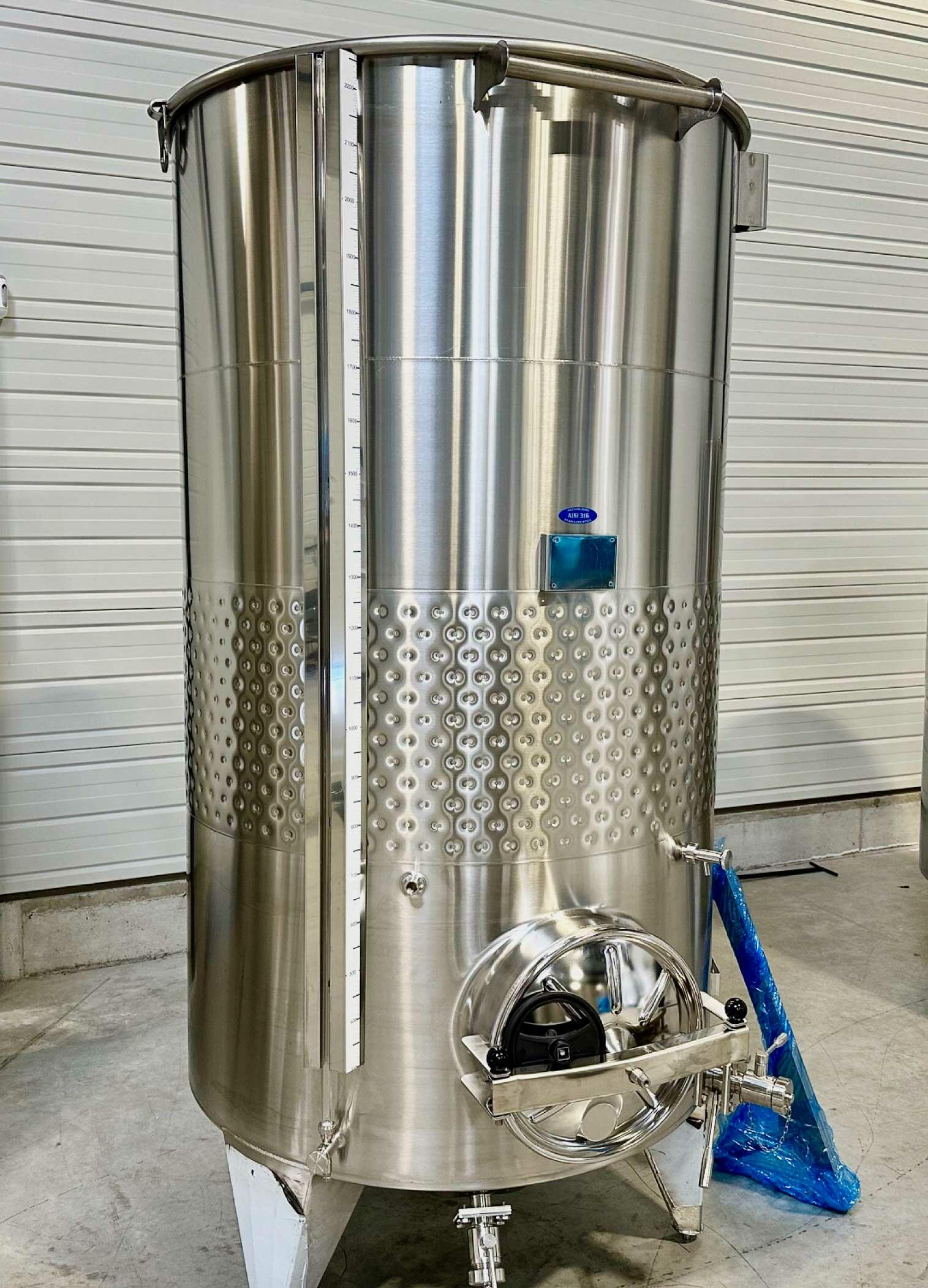 316L stainless steel tank - Honeycomb circuit - Domed bottom - Floating top