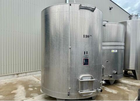 Closed stainless steel tank on feet - Flat sloping bottom
