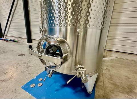 316L stainless steel tank - Honeycomb circuit - Curved bottom on closed feet