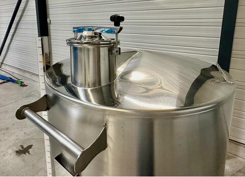 316L stainless steel tank - Honeycomb circuit - Curved bottom on closed feet