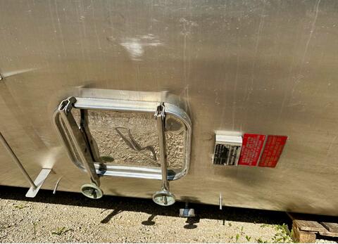 304 ss tank - Flat sloping bottom 300 HL (30,000 litres) PIERRE GUERIN