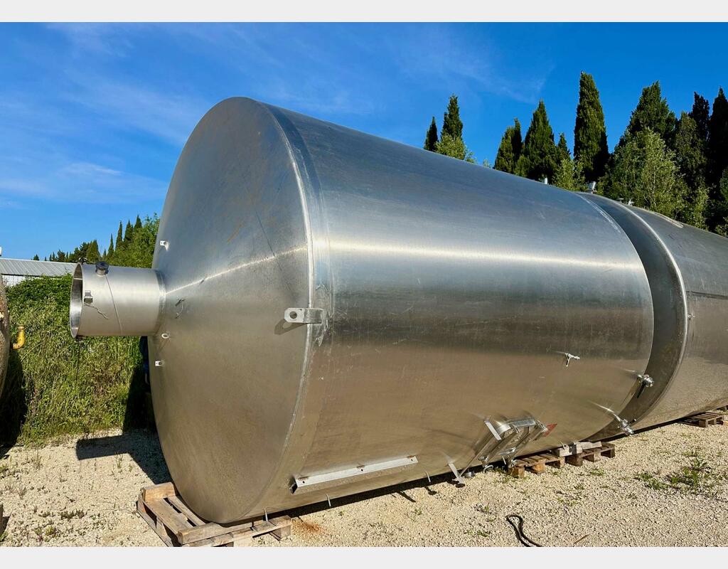 Cuve inox 304 - Fond plat inclin&eacute; 300 HL (30 000 litres) PIERRE GUERIN