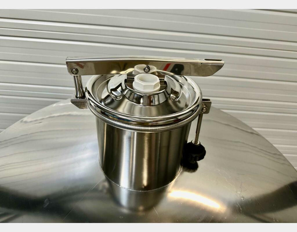 Cuve inox 316L - Circuit nid d'abeilles - Fond bombé sur pieds fermée