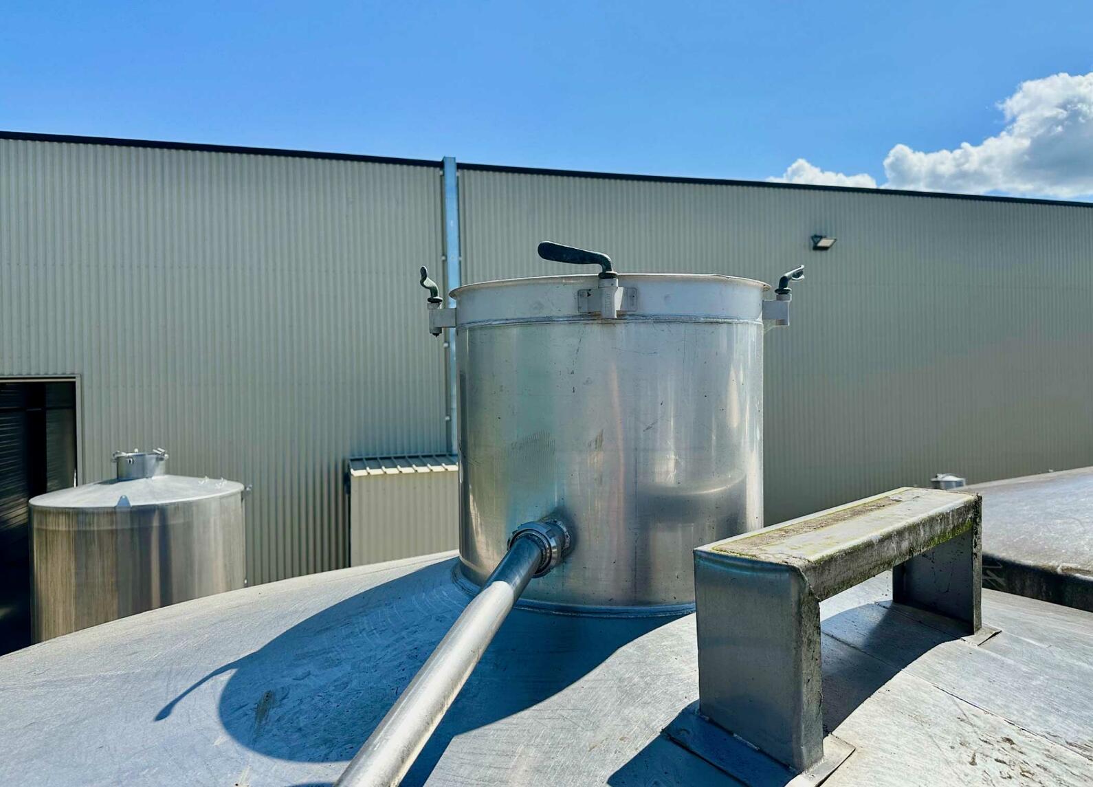 Cuve inox sur pieds - Stockage
