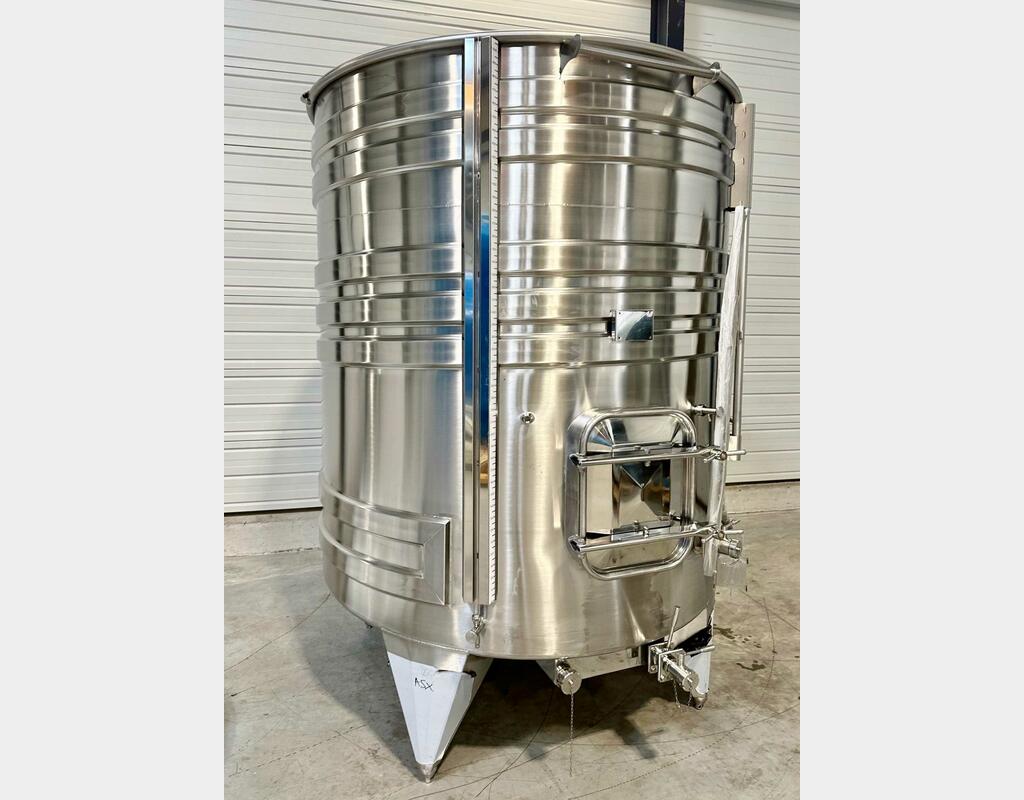 Cuve inox 316L - Circuit serpentin - Fond plat incliné - Chapeau flottant