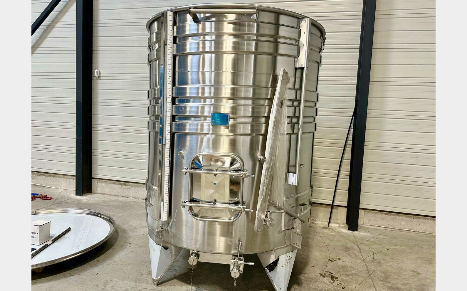 Cuve inox 316L - Circuit serpentin 48.93 HL (4 893 litres) ARSILAC