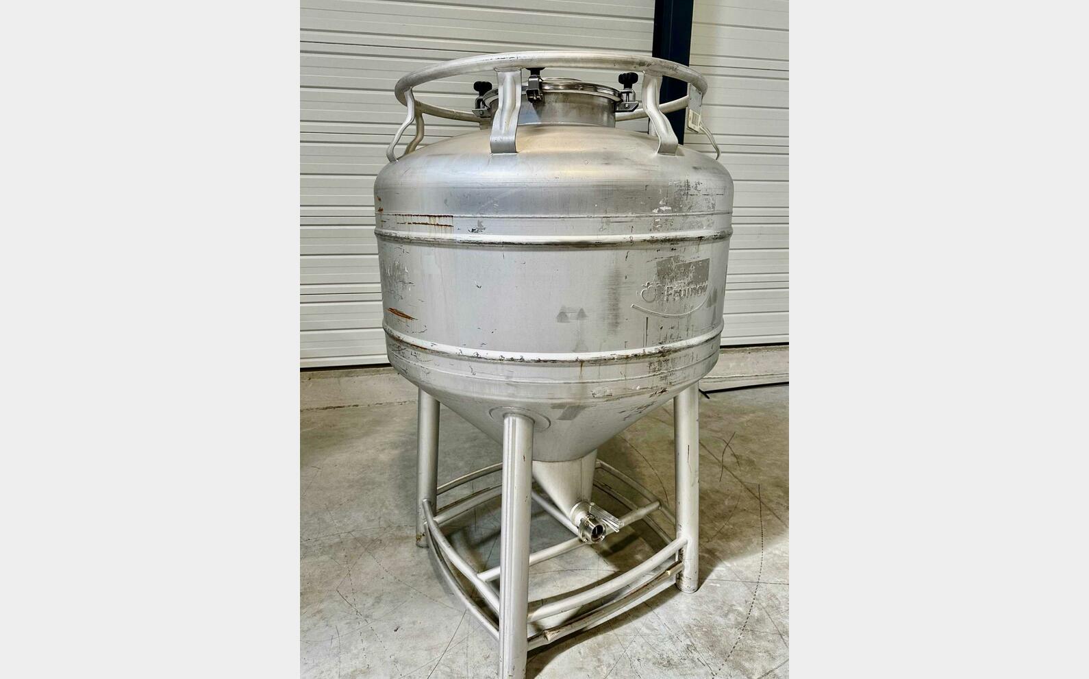 Conteneur inox 304L - Cylindro-conique 8 HL (800 litres) GALLAY