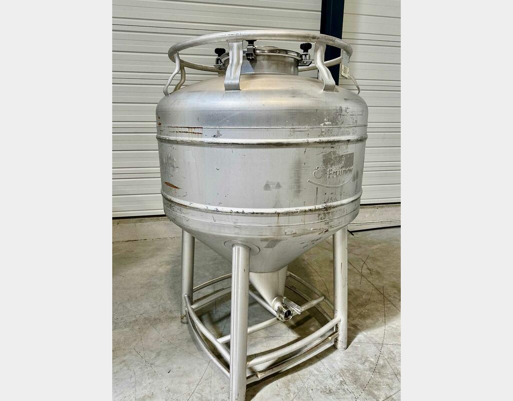 Conteneur inox 304L - Cylindro-conique sur chassis