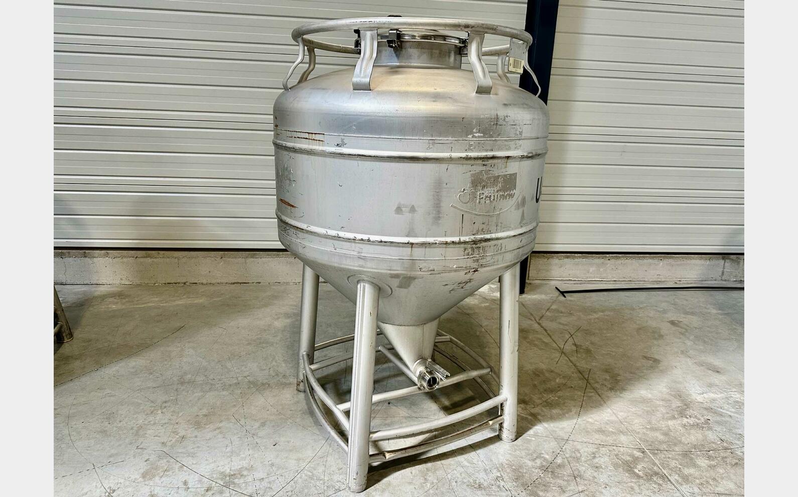 304L ss container - Cylindro-conical 8 HL (800 litres) GALLAY