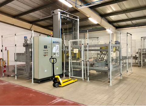 SIAT case erector and turner - ITALPAL palletiser/returner