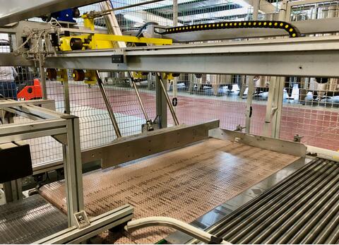 SIAT case erector and turner - ITALPAL palletiser/returner
