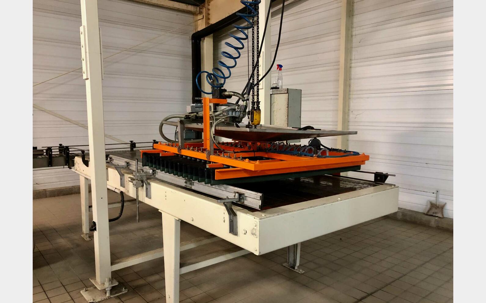 Depalletiser